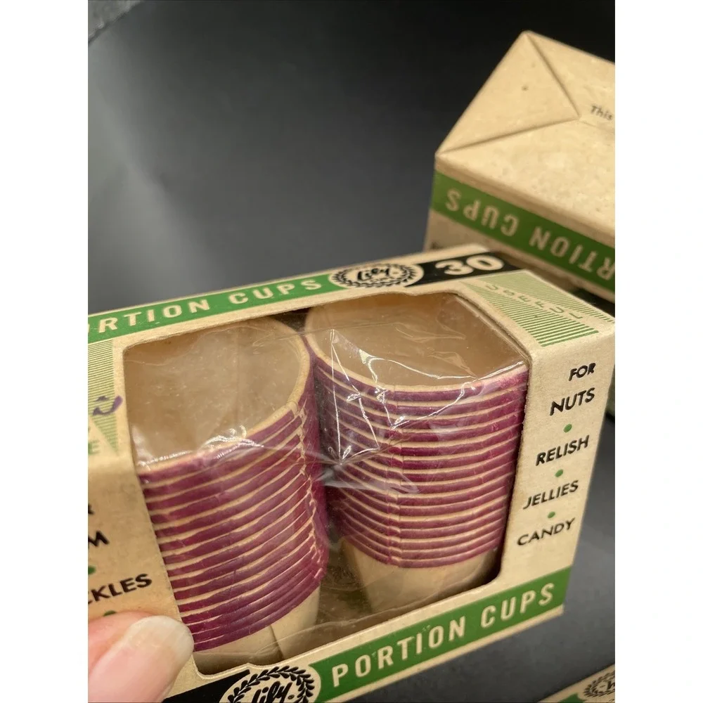Vintage Lily Portion Snack Cups 1 oz Paper Round Green And Red Stripe 90 Count